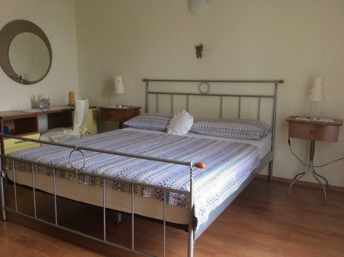 Apartmani Katarina Bol Exteriér fotografie